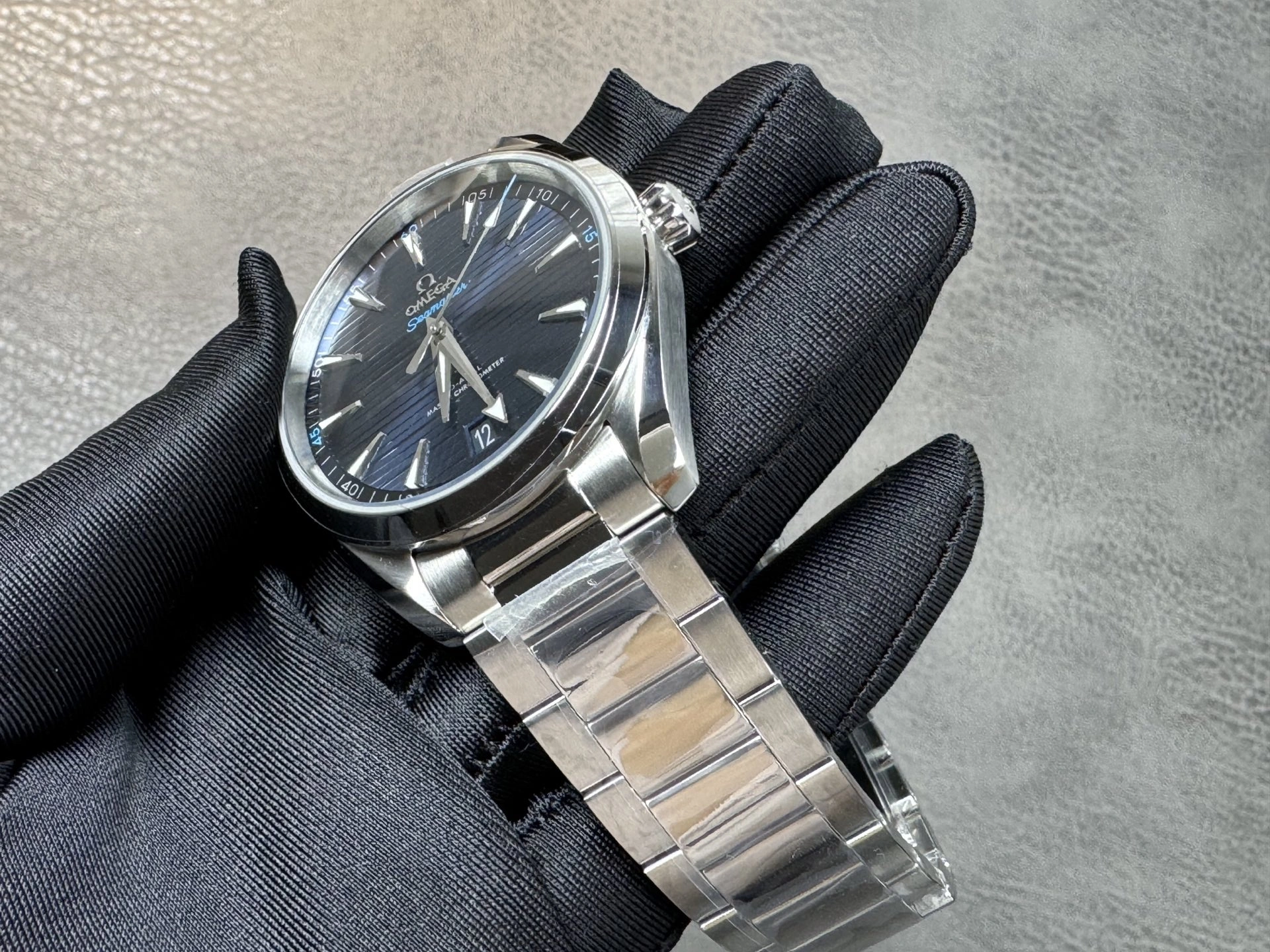 Chic CBD Factory Omega Seamaster Aqua Terra 150M 41mm Blue Teak Dial Smooth Bezel(220.10.41.21.03.001) 1:1 Super Clone – Dandong 8900 Movement 261
